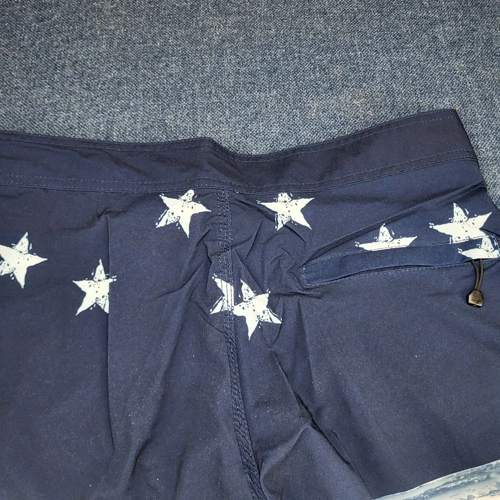 Banana Boat Men Board Shorts Medium Patriotic American Flag Stars Stripes UPF 50